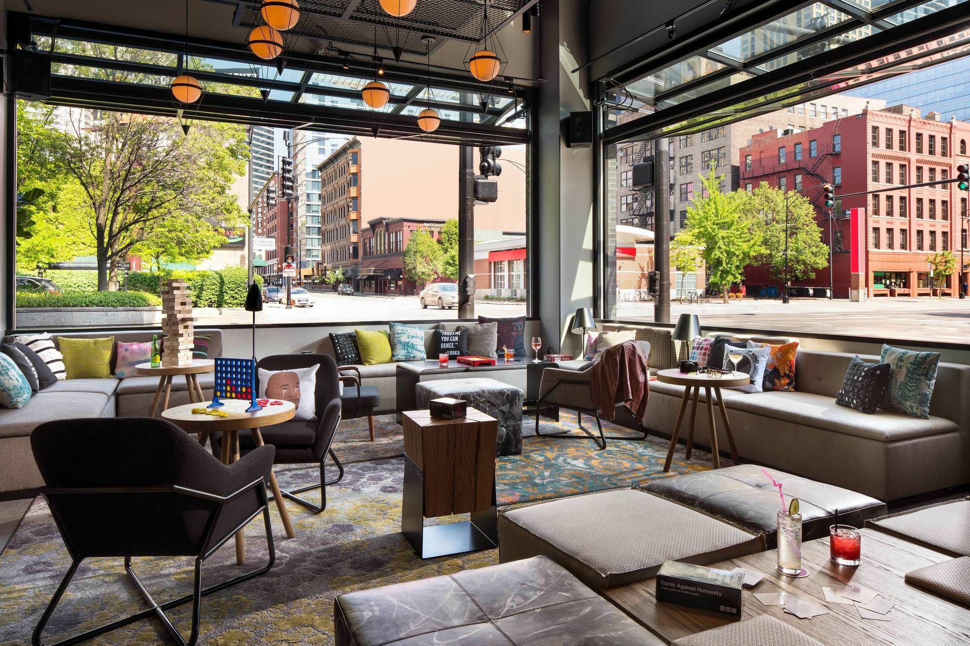 Moxy Chicago Downtown Hotel Exterior photo